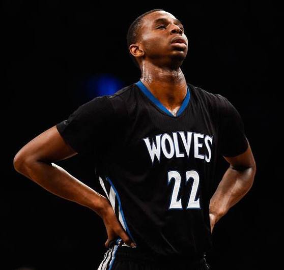 徐正源痛心中超排名，呼吁拯救中国足球尊严（徐正源为中超排名揪心，呼吁挽回中国足球尊严）