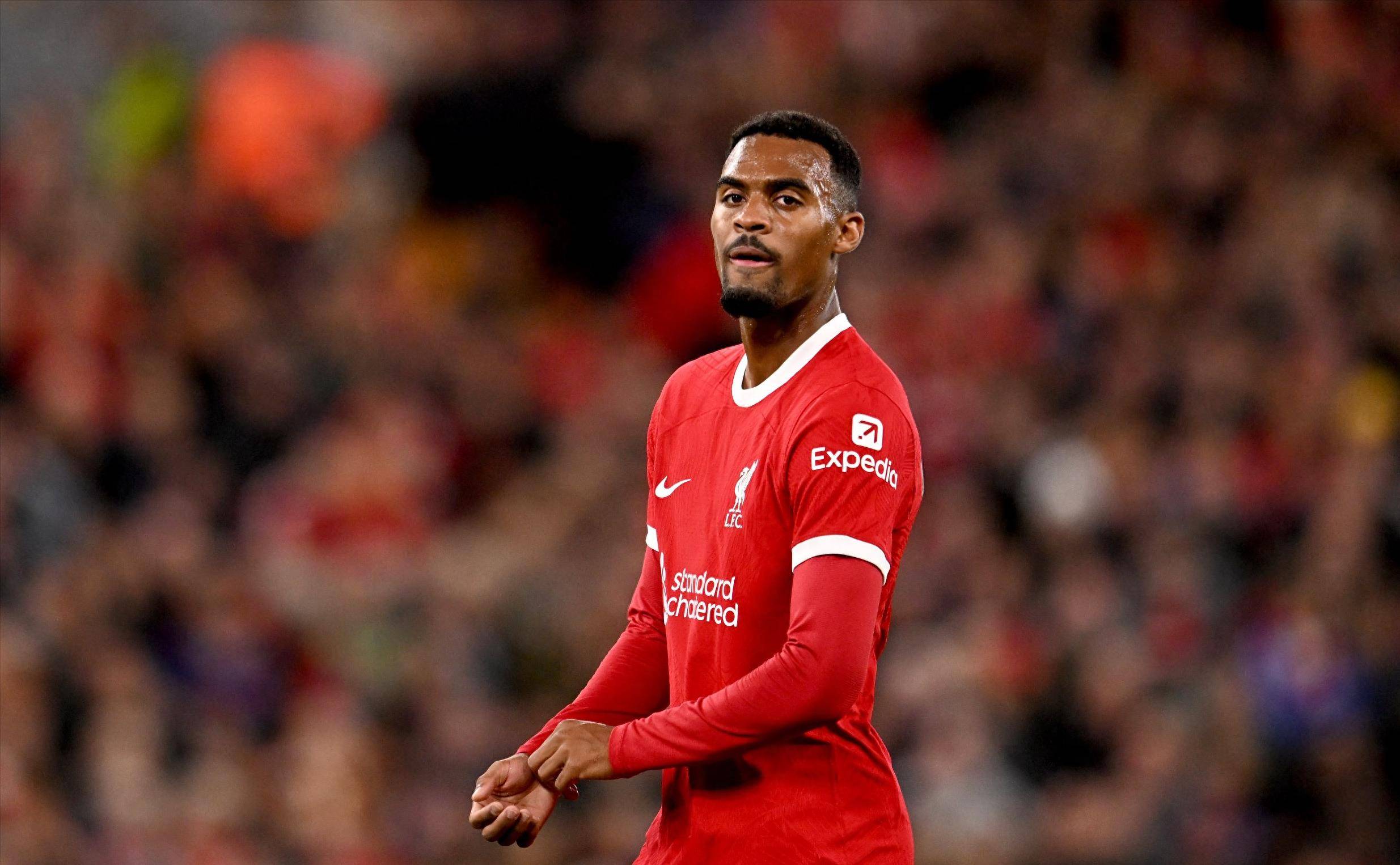 萧华谈缩短赛季：会造成巨大经济影响，伤病大多发生在赛季初（萧华称缩短赛季将带来巨额经济损失，伤病多发生在赛季初期）