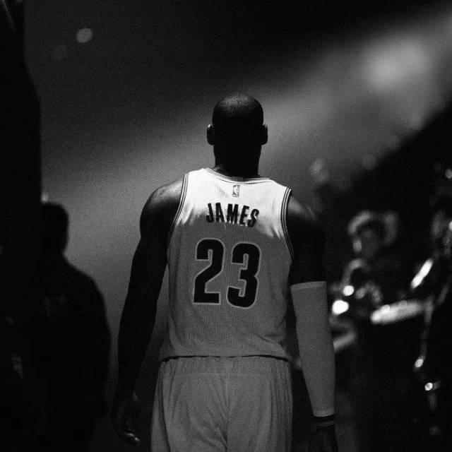 巴里-布朗29分 CBA俱乐部杯广厦106-102战胜山东 克里斯23分（CBA俱乐部杯：广厦106-102力克山东，巴里-布朗砍29分，克里斯拿下23分）