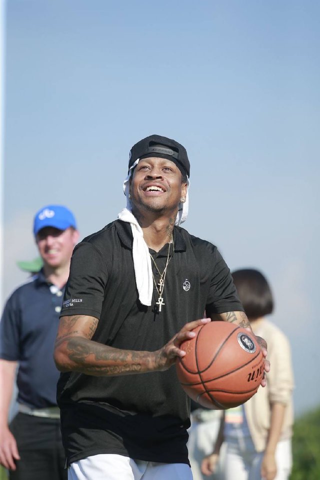 疯狂一战！公牛&老鹰合砍302分，刷新本赛季多项纪录（惊天对决！公牛与老鹰联手轰下302分，多项赛季纪录被改写）