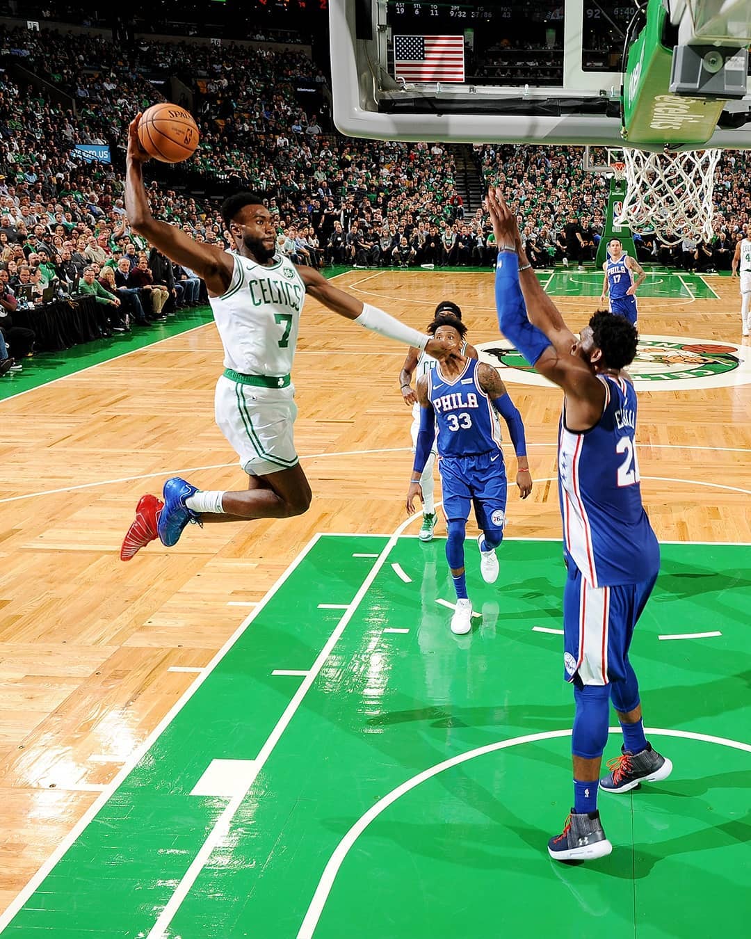 记者：在安古伊萨伤势确定后，那不勒斯立即瞄准了弗拉泰西（记者：安古伊萨伤情敲定后，那不勒斯火速锁定弗拉泰西）