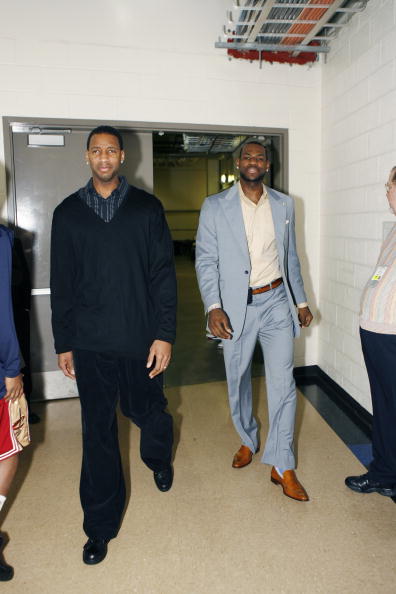 费布鲁亨：扑点要感谢团队的帮助；荷兰能在世界杯取得好成绩（费布鲁亨：点球扑救离不开团队支持，荷兰有望在世界杯取得佳绩）