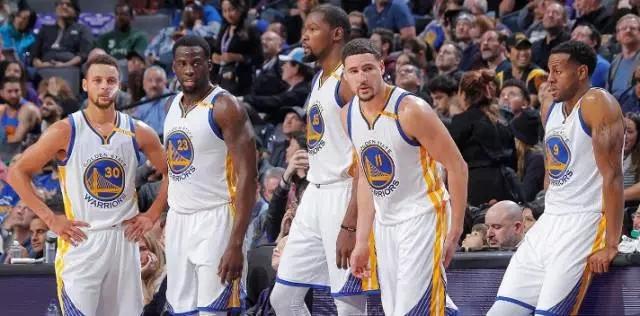 美媒：雷霆打破勇士73胜9负纪录的概率已经升至29%（美媒称雷霆改写勇士73胜9负纪录的几率升至29%）