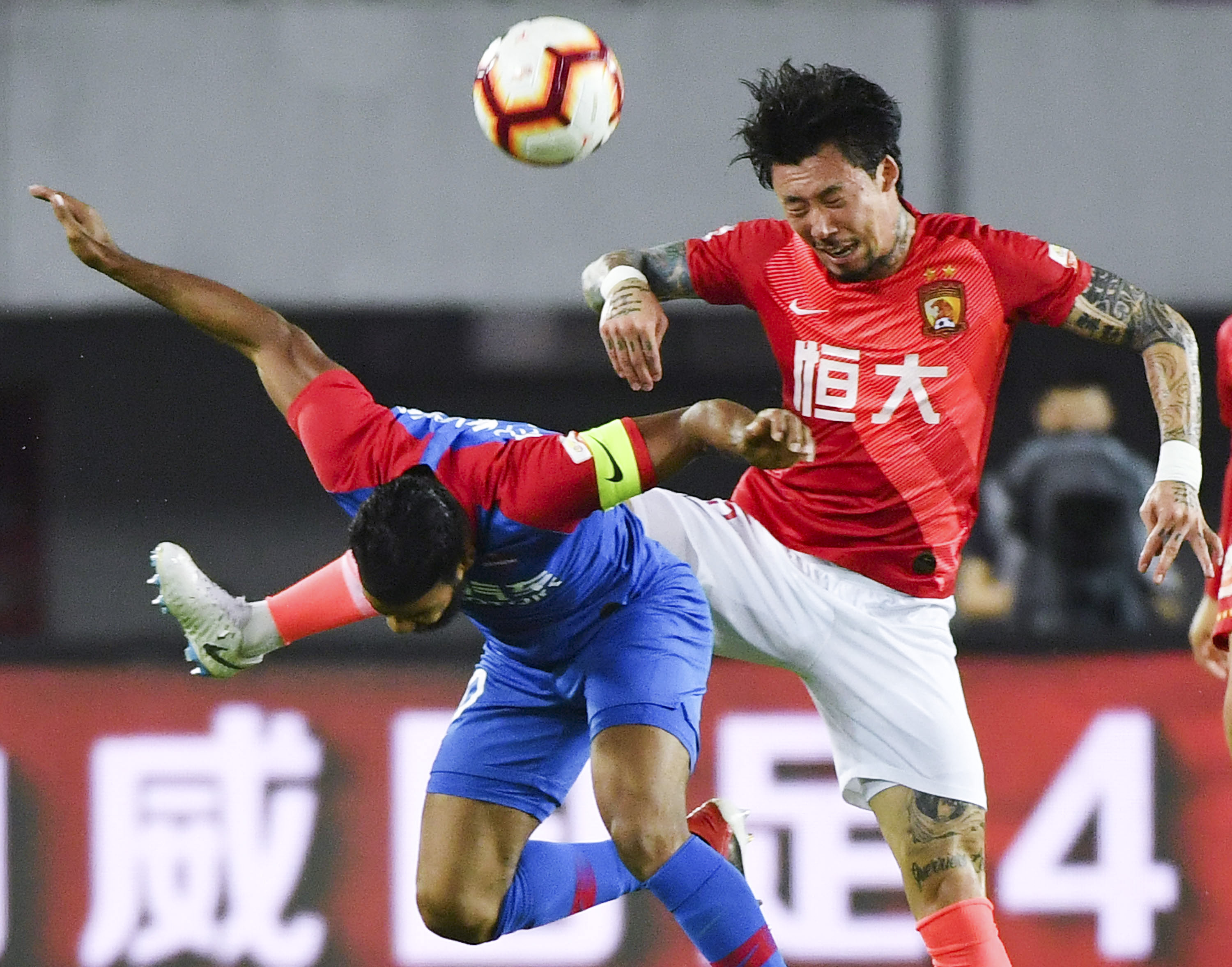 联盟唯一！SGA得分&组织&防守三项数据均跻身联盟前十（全联盟仅此一人：SGA在得分、组织、防守三项均跻身前十）