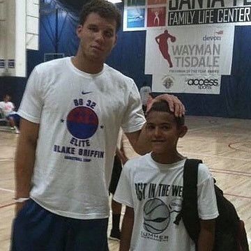 库里：没人对我们目前的战绩感到满意，我们现在士气高涨（库里：无人对目前战绩满意，但我们士气正高涨）