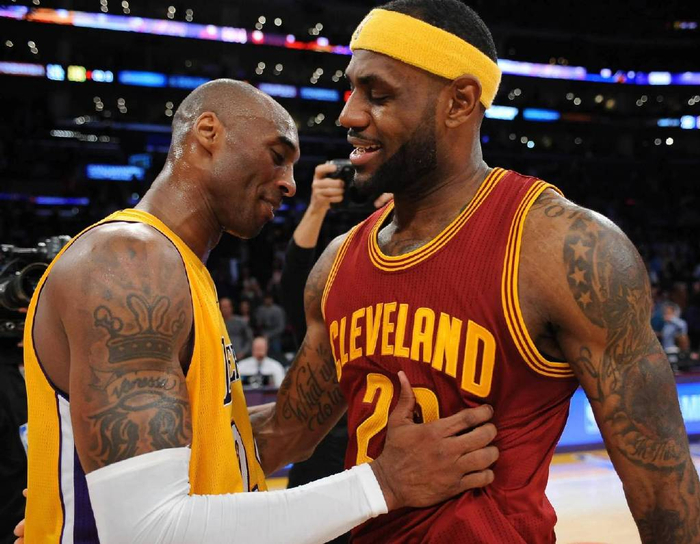 记者：道格拉斯-路易斯不愿加盟费内巴切，更愿意重返英超（记者：道格拉斯-路易斯无意去费内巴切，更倾向回归英超）